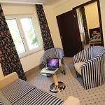 - The Niu, Stream By Ihg Mönchengladbach