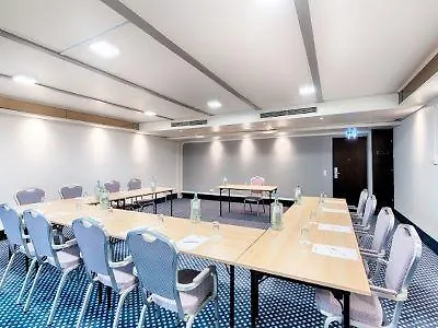 - The Niu, Stream By Ihg Hotel 4*