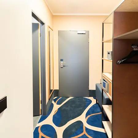 - The Niu, Stream By Ihg 4*