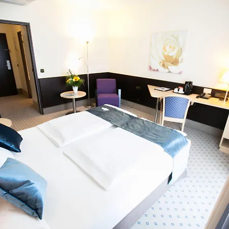 - The Niu, Stream By Ihg 4*