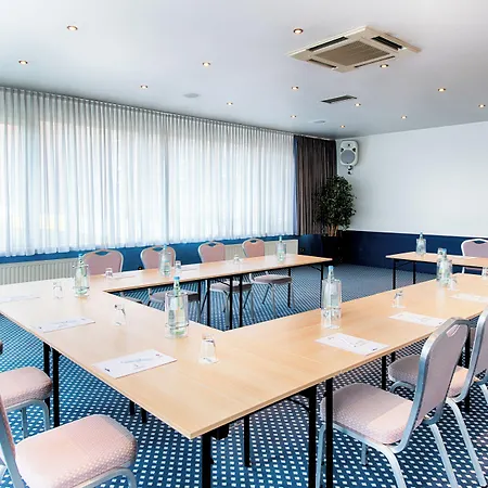 - The Niu, Stream By Ihg Hotel Mönchengladbach