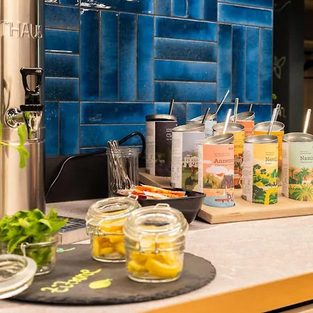 - The Niu, Stream By Ihg Hotel 4*