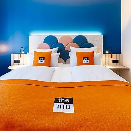 - The Niu, Stream By Ihg