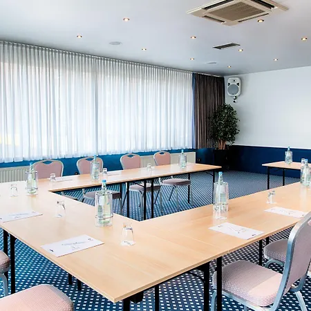 - The Niu, Stream By Ihg Hotel Mönchengladbach