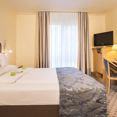 - The Niu, Stream By Ihg 호텔 4*