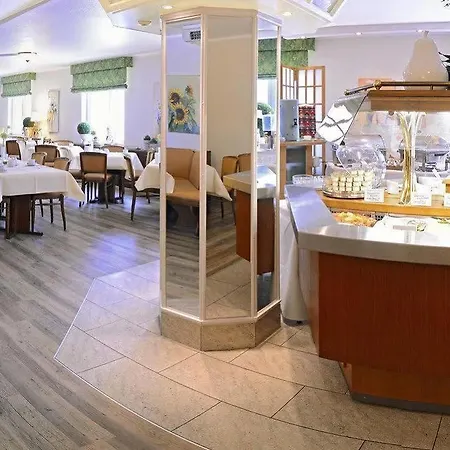 - The Niu, Stream By Ihg 4*