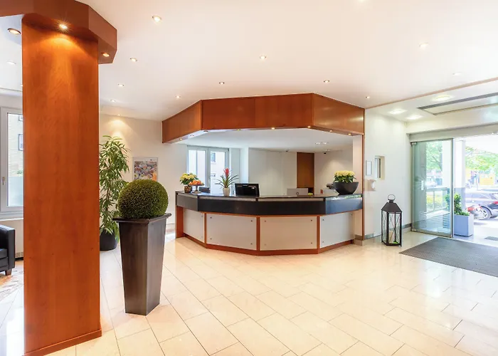 - The Niu, Stream By Ihg 4*