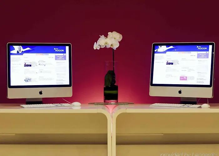 - The Niu, Stream By Ihg Отель